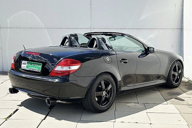 Kabriolet Mercedes-Benz SLK 3.0i., zdroj: se svolením TipCars