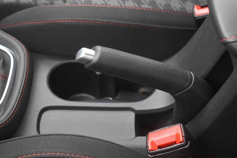 Auto jsem testoval převážně v typicky zimních podmínkách
