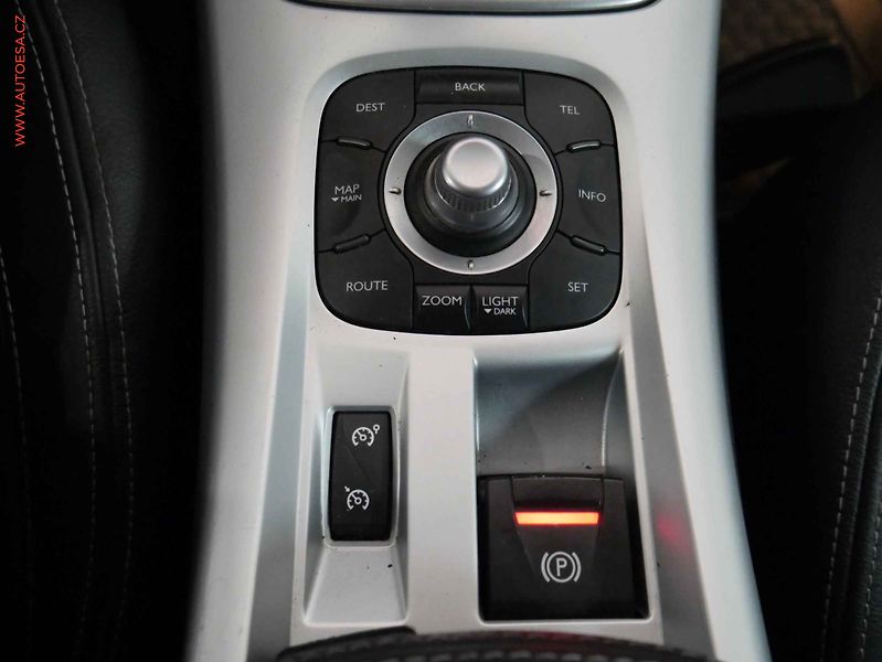 Renault Laguna (2008) 2.0 dCi, ČR, STK5/28 - fotka 18 z 21