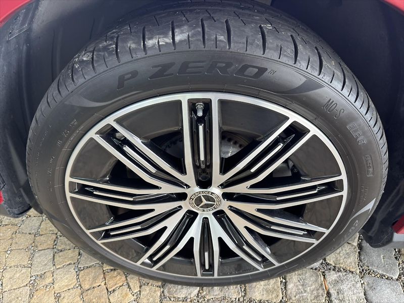 Mercedes-Benz EQE 500 4MATIC SUV - fotka 34 z 36