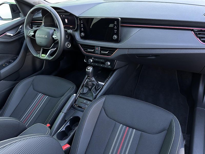 Škoda Kamiq 1.0TSi Monte Carlo 116PS Matri - fotka 41 z 46