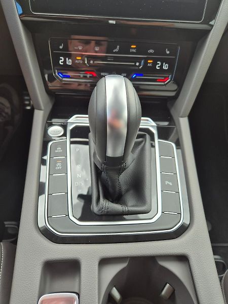 Volkswagen Arteon 2,0 TDI DSG Elegance, CZ, záru - fotka 31 z 33
