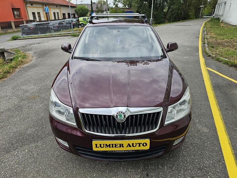 Škoda Octavia (2011) 2 FL, 1.2 TSI  - fotka 8 z 15
