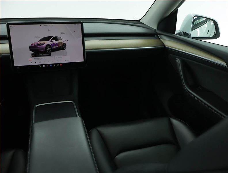 Tesla Model Y (2022) Long Range AWD 75kWh, SoH 89% - fotka 8 z 23