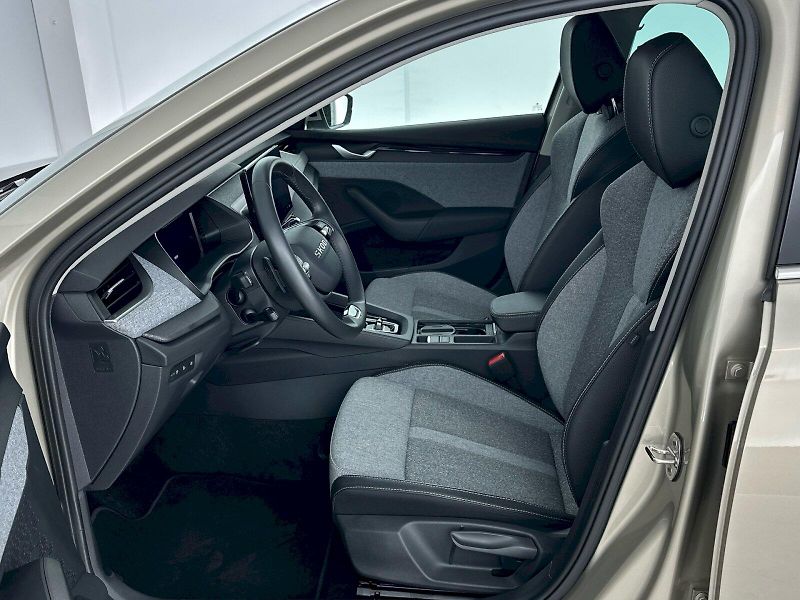 Škoda Octavia (2025) DSG 2.0TDI 110kW Top Selection - fotka 7 z 35