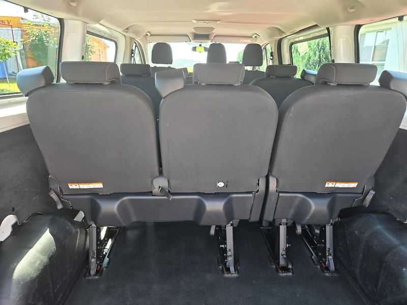 Ford Transit Custom (2020) Kombi L2 (9 mís - fotka 5 z 22