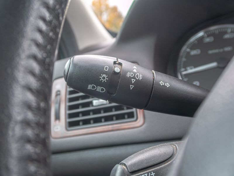Peugeot 307 (2006) 1.6i 16V 80KW – VÝHŘEV SED - fotka 16 z 38