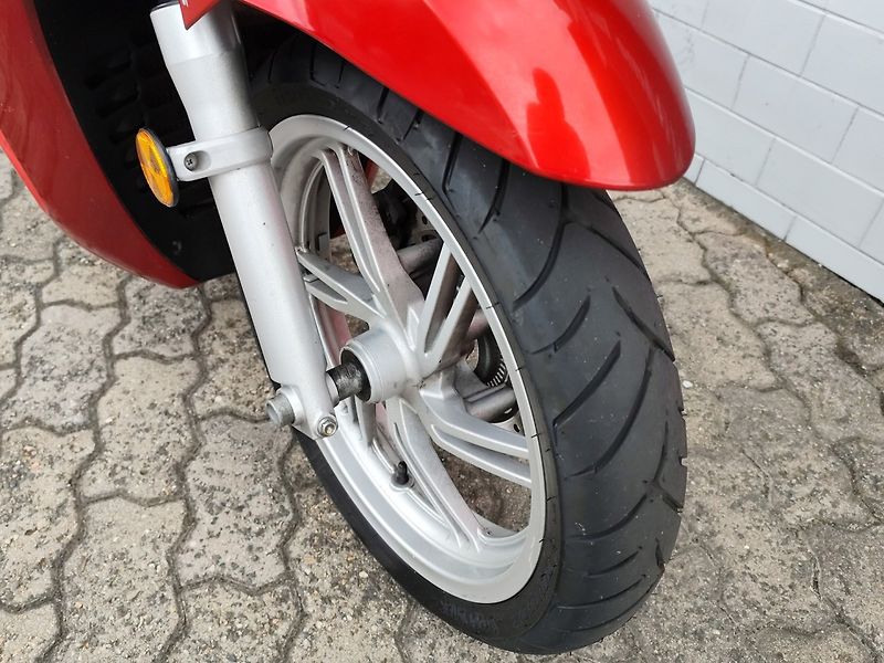 Honda SH 300i 1 - fotka 8 z 13