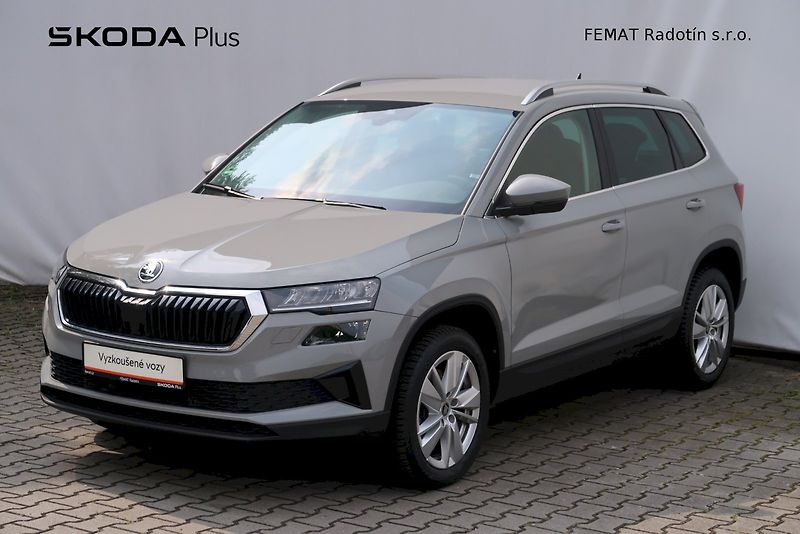 Škoda Karoq (2025) Selection 1,5 TSi/110 kW M - fotka 24 z 34