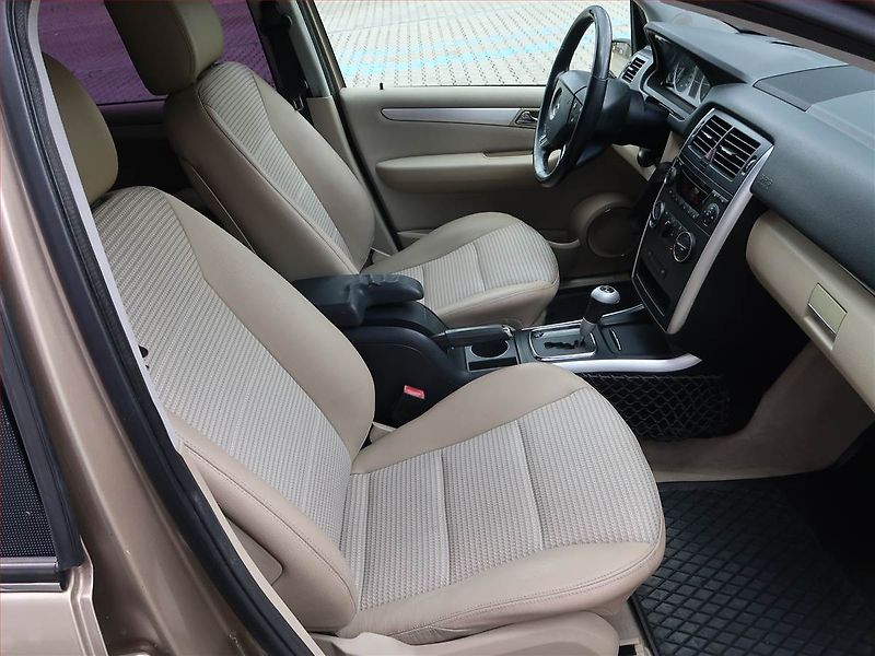 Mercedes-Benz Třídy B (2007) B 180 CDI , Automat, Tempomat - fotka 9 z 18