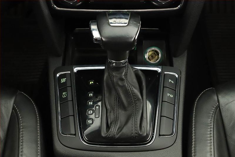Škoda Superb (2008) 2.0 TDI, Automat, Navi, Xenony - fotka 12 z 19