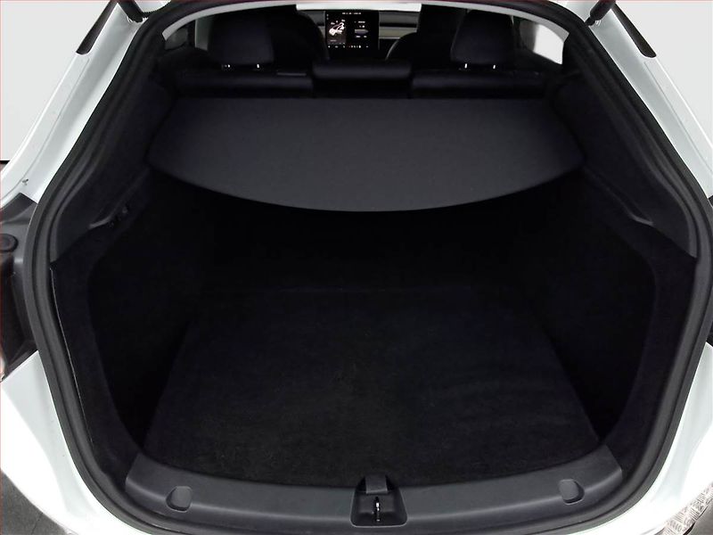 Tesla Model Y (2023) Long Range AWD 79kWh, SoH 91% - fotka 13 z 16