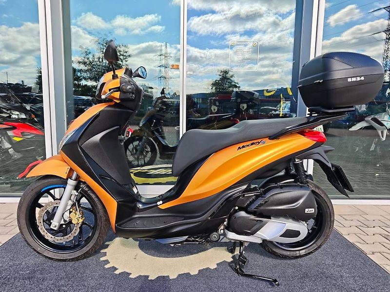 Piaggio Medley 125 (2025) najeto 1.801 Km - fotka 7 z 19