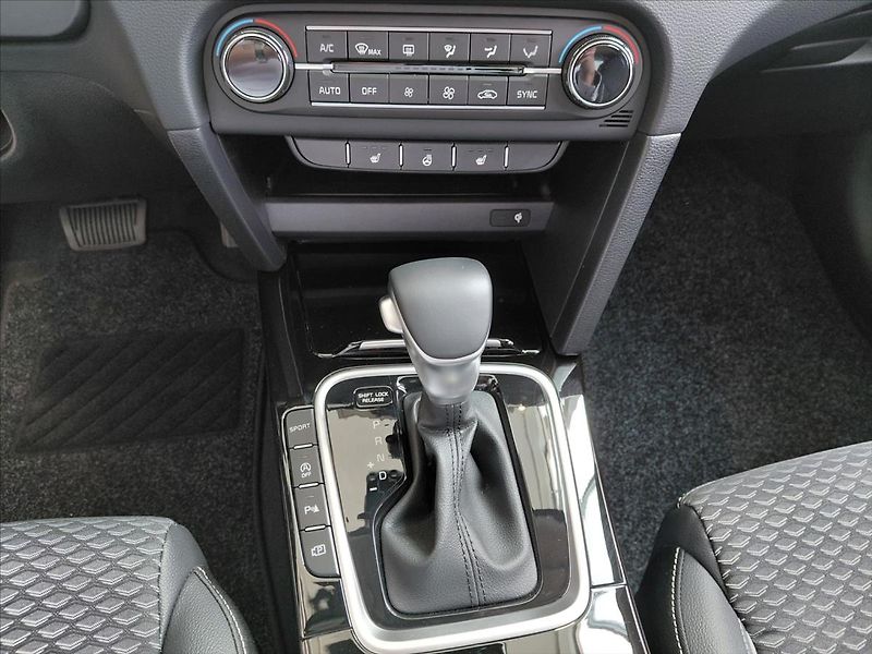 Kia XCeed (2026) 1,6   T-GDI 7DCT EXCLUSIVE - fotka 13 z 13