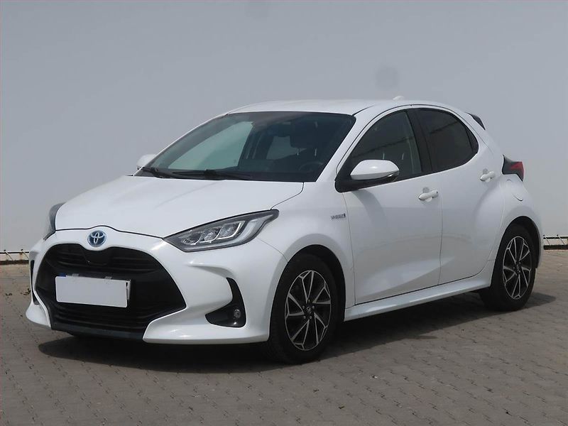 Toyota Yaris (2021) 1.5 VVT-i Hybrid, Automat - fotka 2 z 18