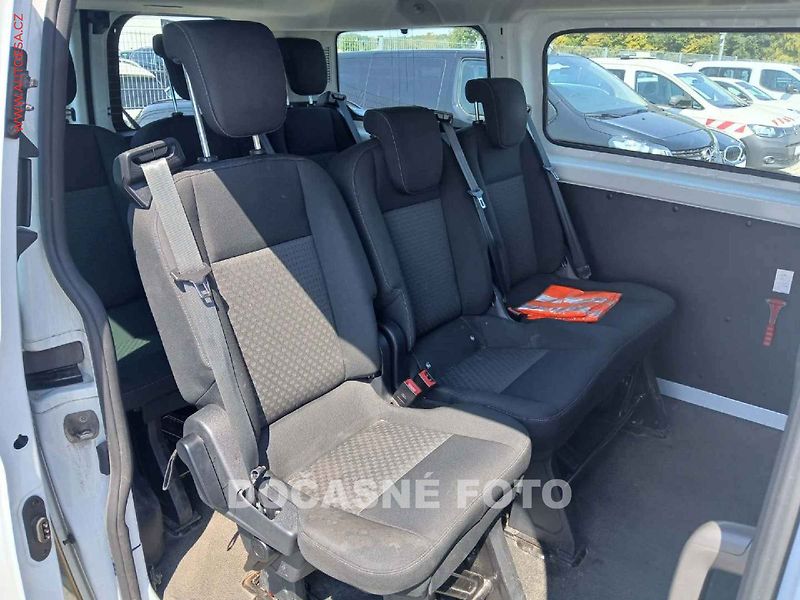 Ford Transit Custom (2022) 2.0TDCi 9míst, Trend, 96kW - fotka 5 z 6