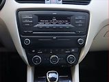 Škoda Octavia (2013) 1.6 TDI, Automat, Tempomat - náhled 12