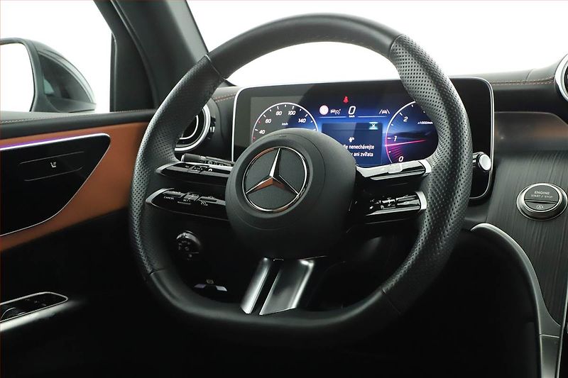 Mercedes-Benz GLC (2025) 220 d 4MATIC, AMG Line, HUD - fotka 21 z 29