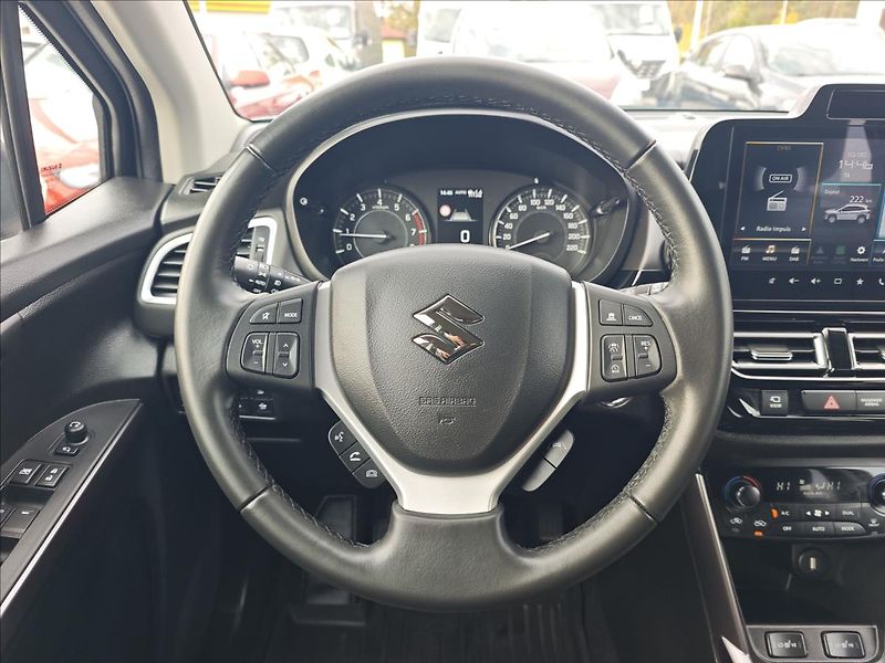Suzuki S-Cross 1,4 BoosterJet Hybrid  4x4 Ele - fotka 17 z 21