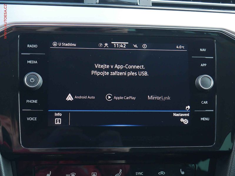 Volkswagen Passat (2020) 2.0TDi, ELE, DSG, LED - fotka 14 z 25