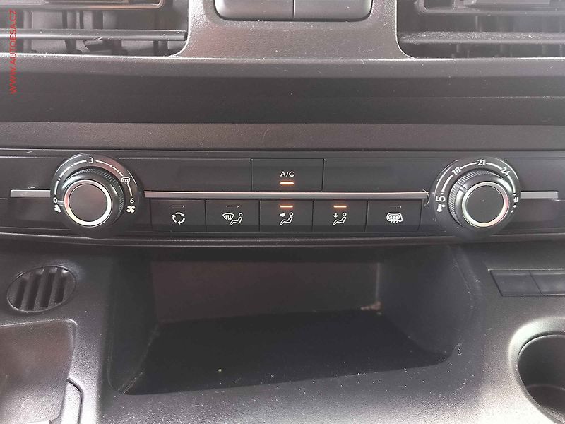 Citroën Berlingo (2020) 1.5HDi MAXi, AC, tempo, navi - fotka 17 z 26