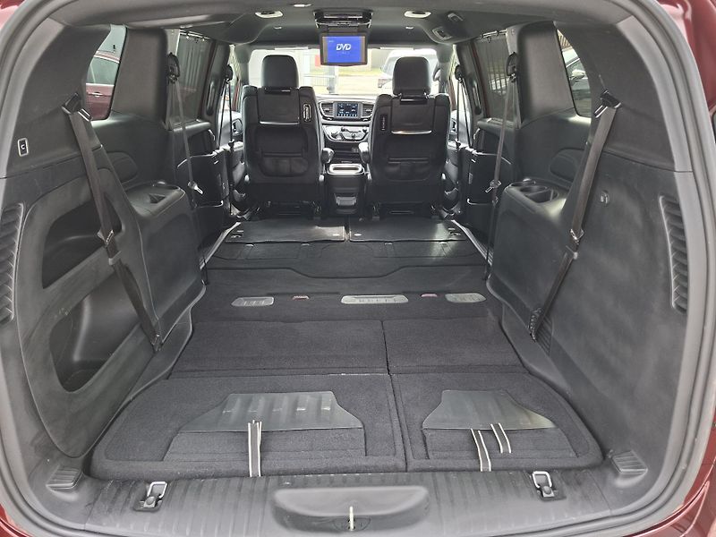 Chrysler Pacifica (2020) 3,6L V6 SPORT,DVD,ALU kola R20 - fotka 21 z 34