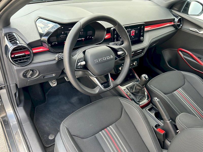 Škoda Fabia (2025) Monte Carlo 1.0 TSI 85 kW - fotka 14 z 32