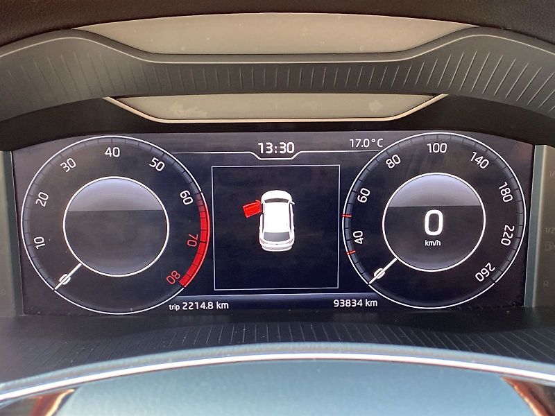 Škoda Karoq (2018) 1.5 TSI DSG Style + - fotka 6 z 36