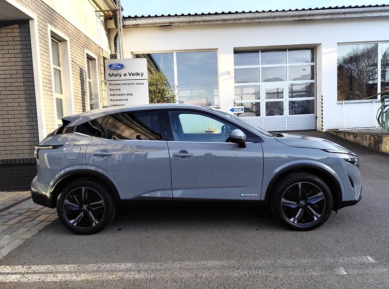 Nissan Qashqai (2025) 1.5 E-POWER Tekna 140kW/190k - fotka 3 z 18