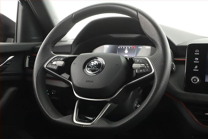 Škoda Kamiq (2025) 1.0 TSI, Drive, FullLed - fotka 15 z 16