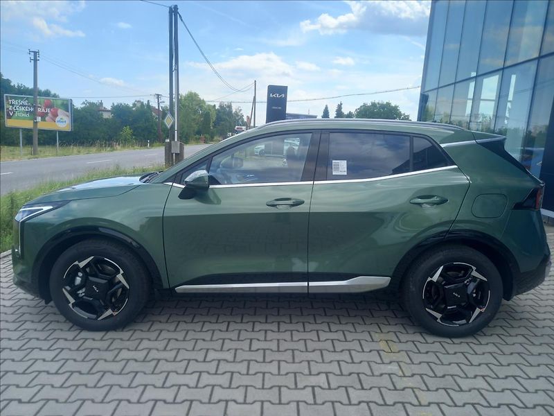 Kia Sportage 1,6 T-GDi GPF 4x2 7DCT TOP - fotka 3 z 5