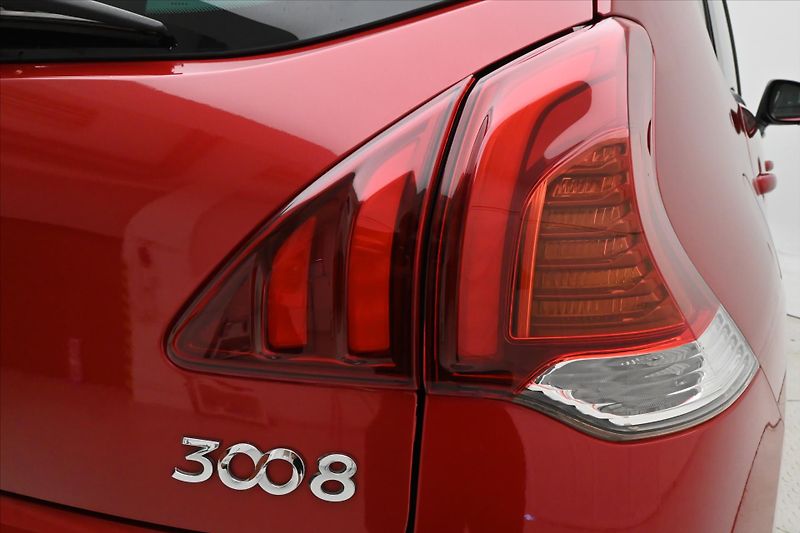 Peugeot 3008 1,6 HDI 84 kW ALLURE Záruka až - fotka 29 z 30