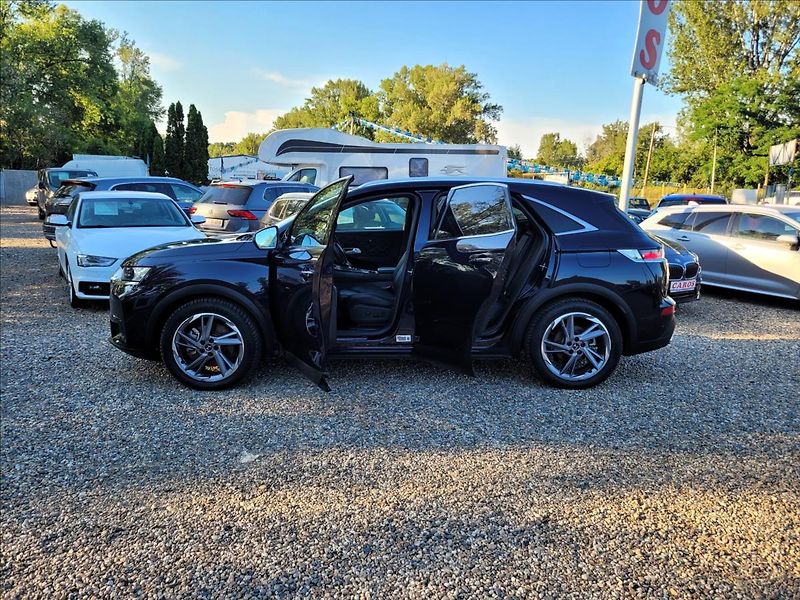 DS Automobiles DS7 Crossback 1,6 E-Tense PHEV,4x4,220kw - fotka 16 z 42