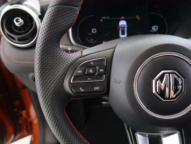 MG ZS (2024) Exclusive 1.0 Turbo - fotka 20 z 26