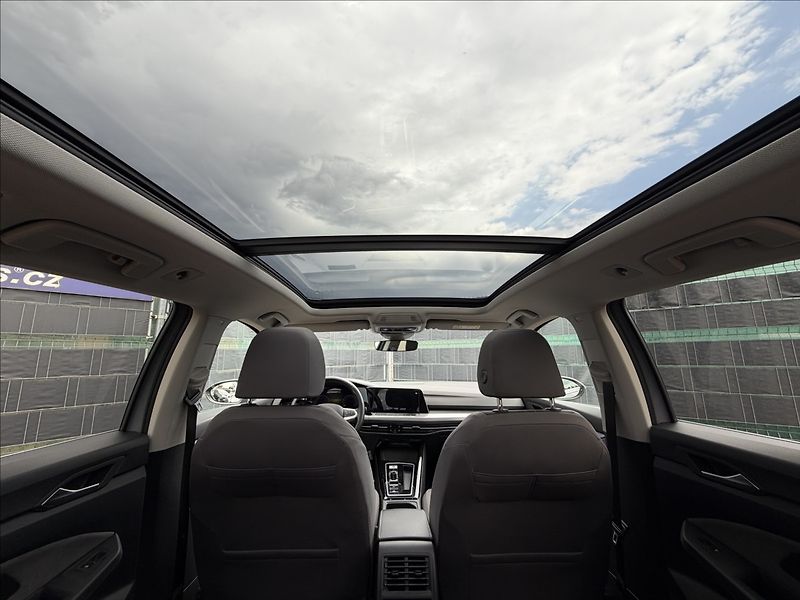 Volkswagen Golf VIII 2.0 TDI Alltrack 4Motion/ - fotka 23 z 29