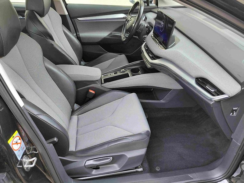 Škoda Enyaq (2023) iV 80 150kW ACC LED  SOH-93,2% - fotka 8 z 16