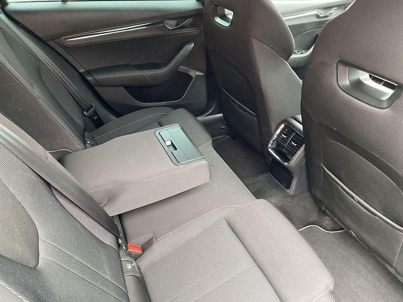 Škoda Octavia (2021) Combi 1.4 TSI iV DSG Style - fotka 9 z 36