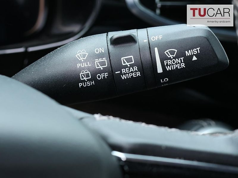 Jeep Grand Wagoneer (2022) 6.4 V8 SERIES III  - fotka 17 z 45