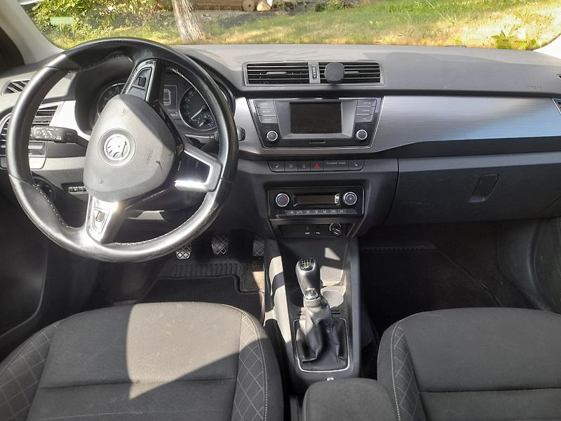 Škoda Fabia (2015) 1.4TDI(77kW),tažné,STK 8/2028 - fotka 10 z 19