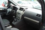 Opel Zafira (2008) 1.9 CDTi,7-M,2.Maj.S.Kn.STK 28 - náhled 32