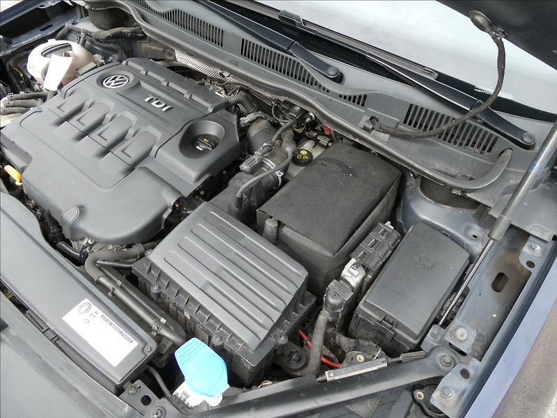 Volkswagen Golf Sportsvan 1,6 TDi 81kW 1.MAJITEL,servisk - fotka 35 z 53
