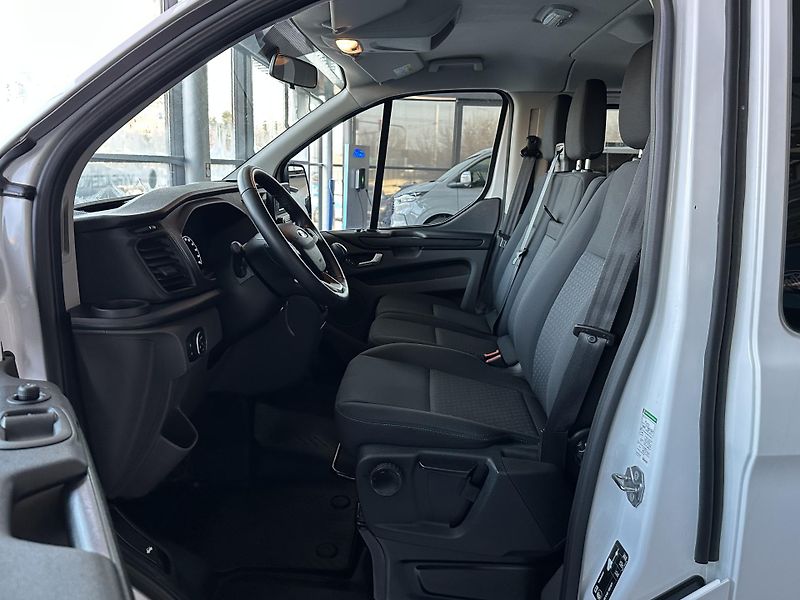 Ford Transit Custom Trend 340 L1 2.0EB 130k kombi - fotka 10 z 23