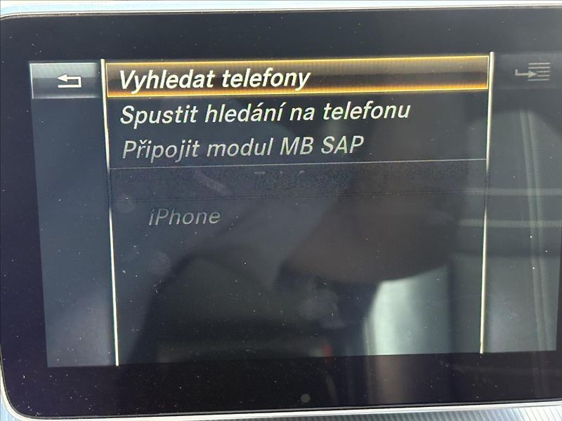 Mercedes-Benz GLA 1,6 200i 115kW Xen,Kamera,Navi - fotka 19 z 41