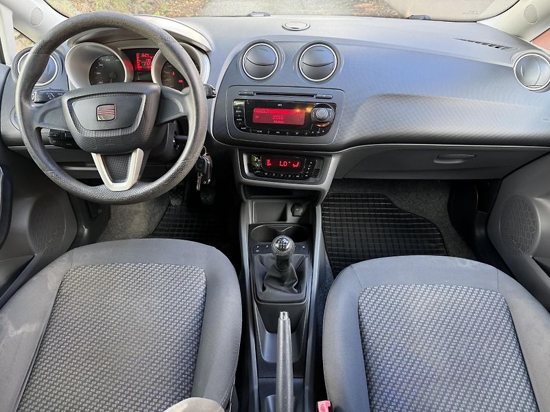 Seat Ibiza 1,4i AUT. KLIMATIZACE - fotka 10 z 20