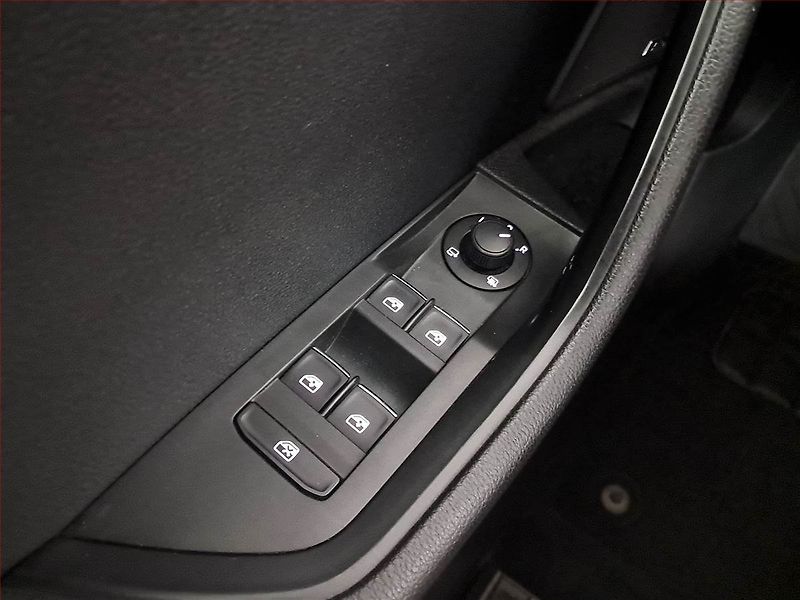 Škoda Superb (2015) Style 2.0 TDI, Automat - fotka 20 z 20