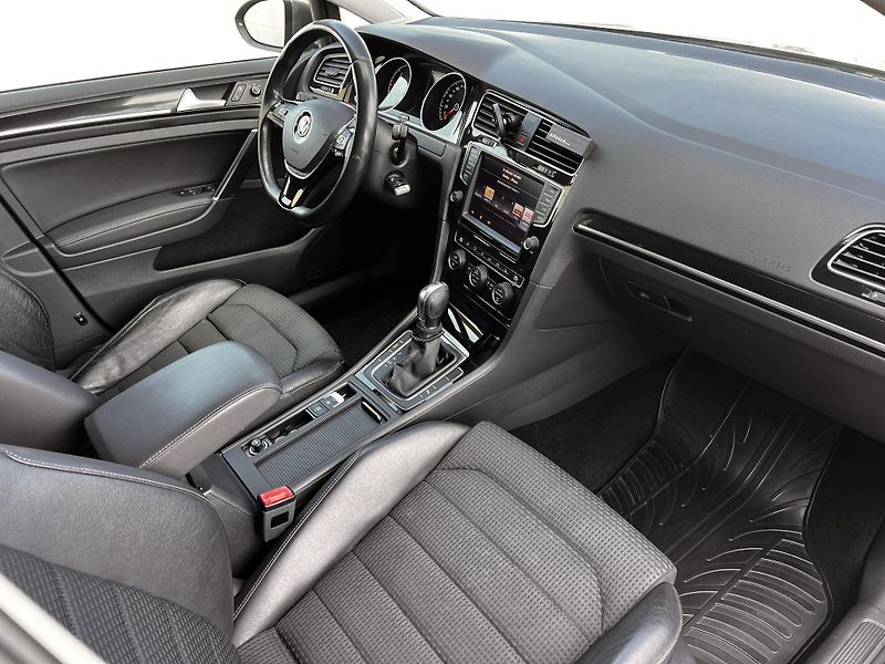 Volkswagen Golf 2.0 TDi 110kw plný servis!  - fotka 11 z 24