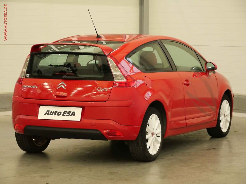 Citroën C4 (2010) 1.6 16v, 2.maj,ČR, Klima - fotka 4 z 21