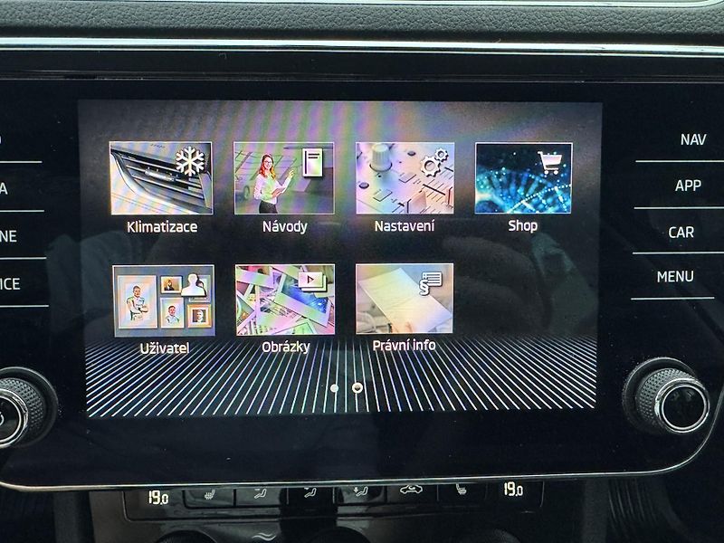Škoda Superb (2021) 2.0TDI STYLE+ ACC NAVI LED ČR - fotka 14 z 27