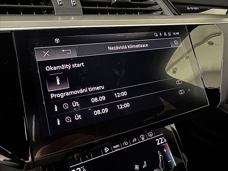 Audi e-tron S-Line Digital LED Záruka - fotka 40 z 49