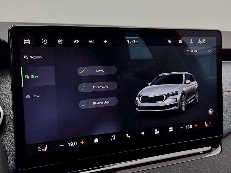Škoda Octavia (2025) Combi Top Selection 1,5 Tsi 11 - fotka 13 z 40